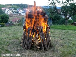 2007-06-2-Sonnwendfeuer